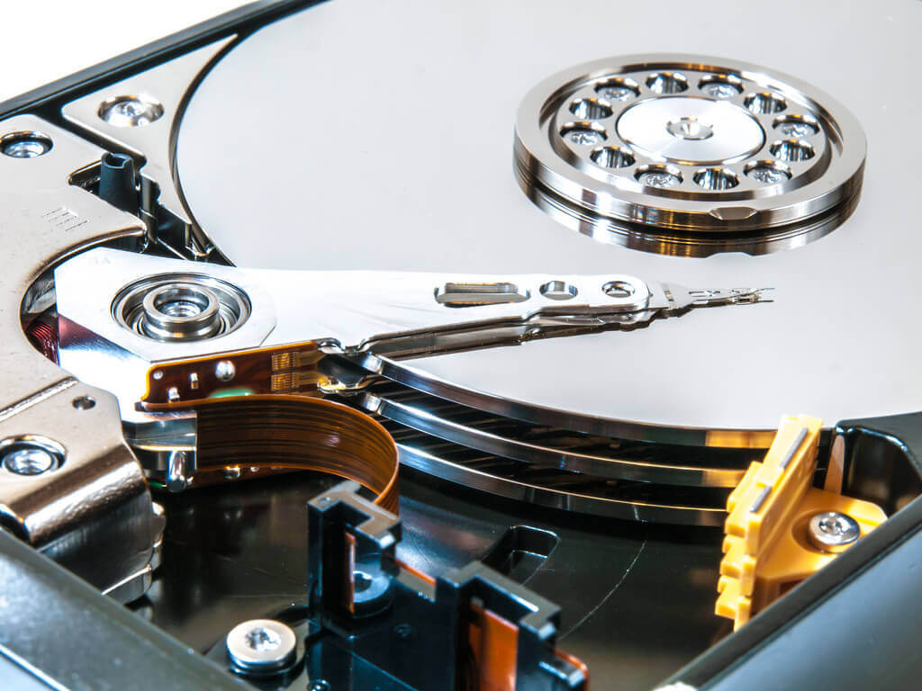 The Perfect Cheatsheet To Install A Hard Drive Safely In 10 Minutes