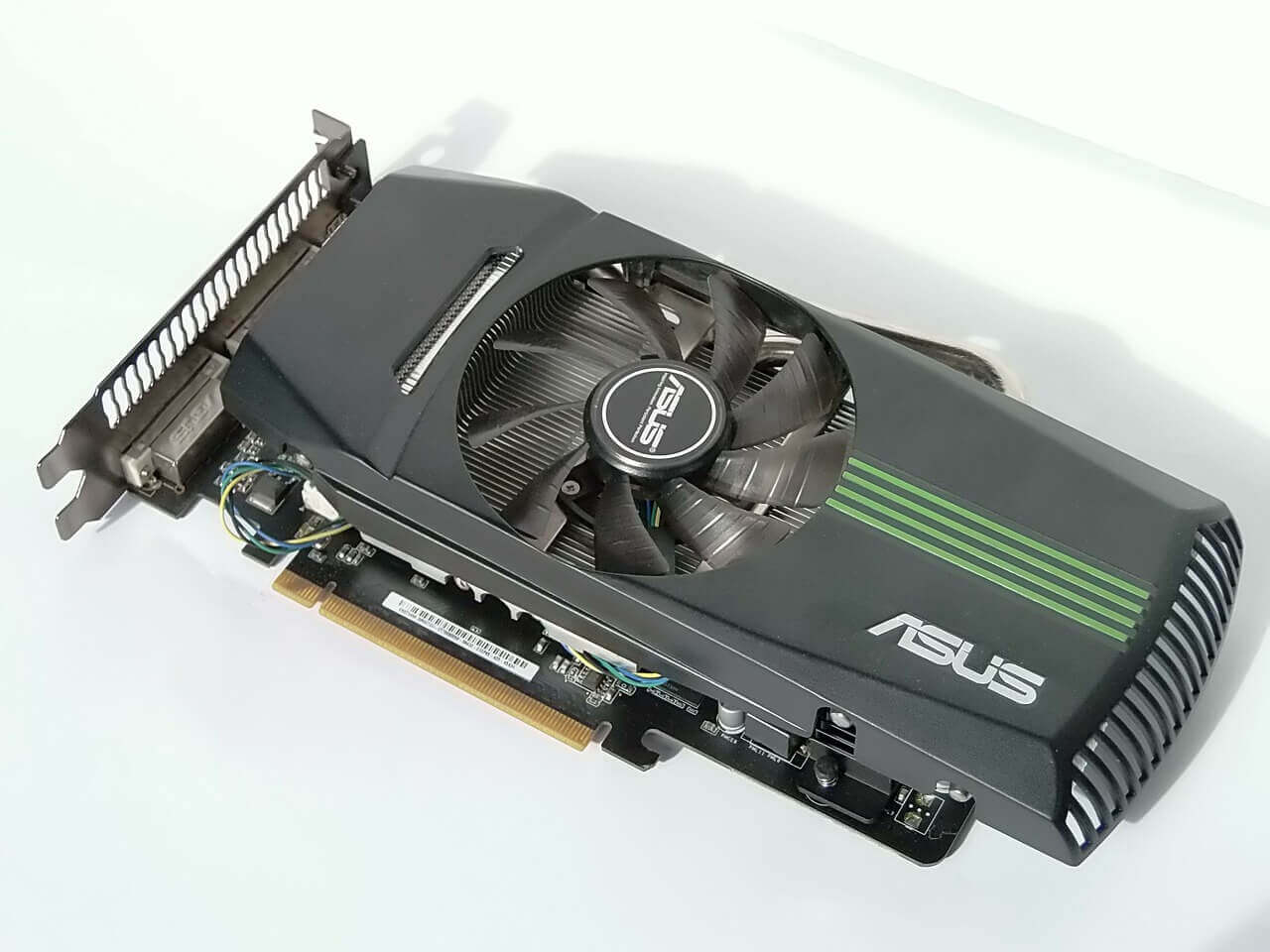 A Step-By-Step Guide To Install Your Graphics Card In The Next 10 Minutes